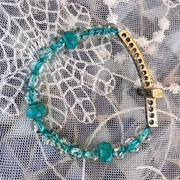 Pink Crystal Cross Stretch Bracelet - Picture 2 of 10